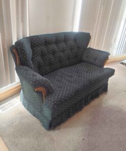 Dining room love seat