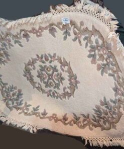 Oval Floral patterned Area rug