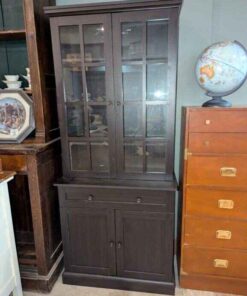 Upright modern cabinet - with upper glass doors
