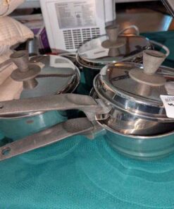 Saucepots with lids