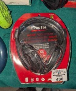 Noise reduction stereo head phones