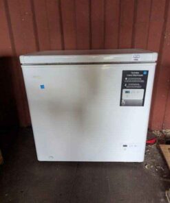 Chest Freezer with "Fast Freeze" and Digital control panel
