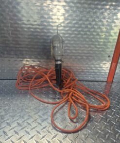 120 volt trouble light with long cord
