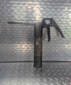 black lever action grease gun with solid tube