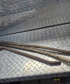 3 assorted length wrecking bars