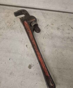 18" pipe wrench