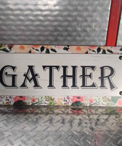 Floral decor with gather standoff