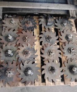 Like New 2555-081 corn planter row cleaner disc