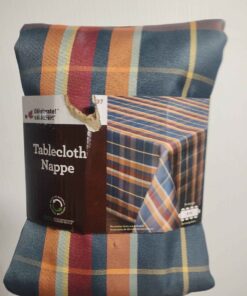 Oblong tablecloth for 8 to 10 settings