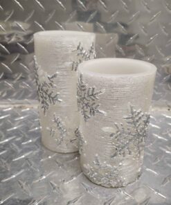 2 snow flake candles