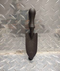 Decorative cast iron shovel ornament
