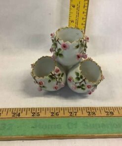 “Vista Alegra” Eggs Bud vase