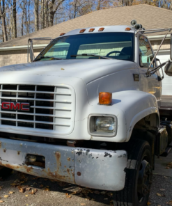 1998 GMC 6500 Ramp Truck - Make an Offer