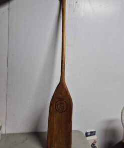 Longer painted oar
