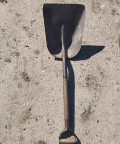 Metal grain scoop