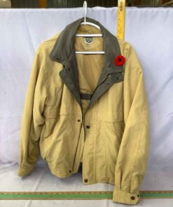 R & R men’s jacket size L