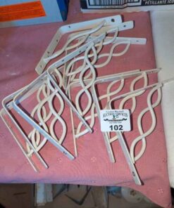 Twisted metal brackets