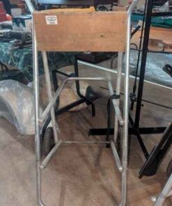 Outboard motor stand