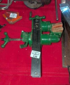 Pattern maker's carving vise
