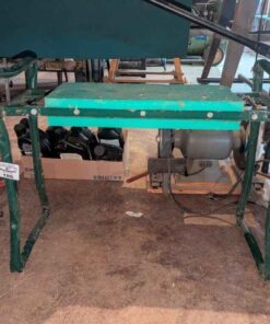 Folding garden kneeler