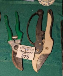 Hand pruners