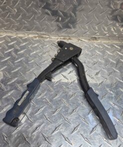 Mastercraft riveting tool