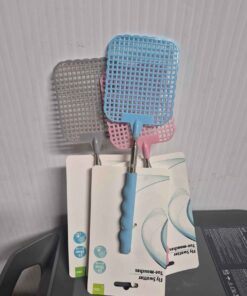 3 extendable fly swatters