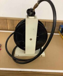 Wall Mount air hose reel with 3/8" 250 PSI hose