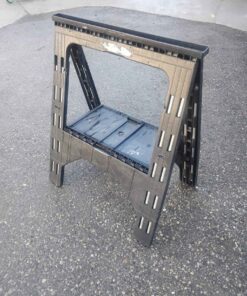 Folding saw horse