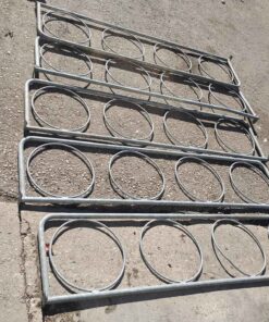 Feed bucket wall mount bracket