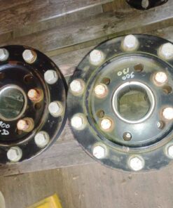 Locking hub assembly For Case iH 130 and 300 tractors possibly more