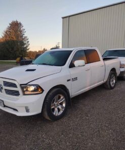 2016 Dodge RAM 1500 pickup truck 5.7 litre Hemi 4x4 push button start leather interior large backup camera with large display the list goes on and on 329,374 km