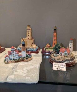 Thomas Kinkade, etc Lighthouse souvenir statues(4pc)
