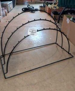 Black metal arch