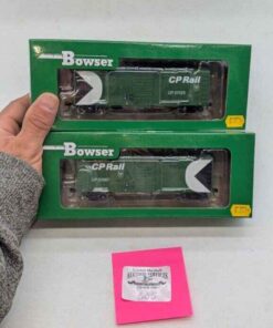 Bowser CP Rail Cars