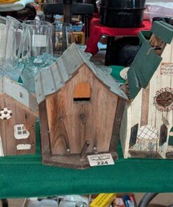 Bird houses, feeder