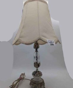 Table lamp with Porcelain flowers, crystal base