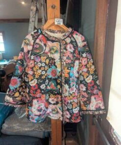 Quilted and lined jacket with floral pattern size Med