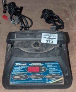 Nascar Advantage Battery Charger with Quick Start