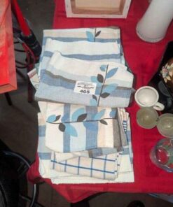Placemats, kitchen linens