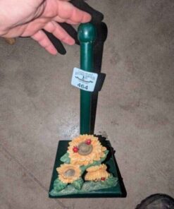 Floral paper towel holder