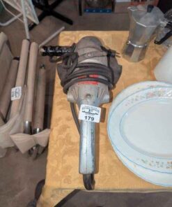 Skil 9" Disc grinder